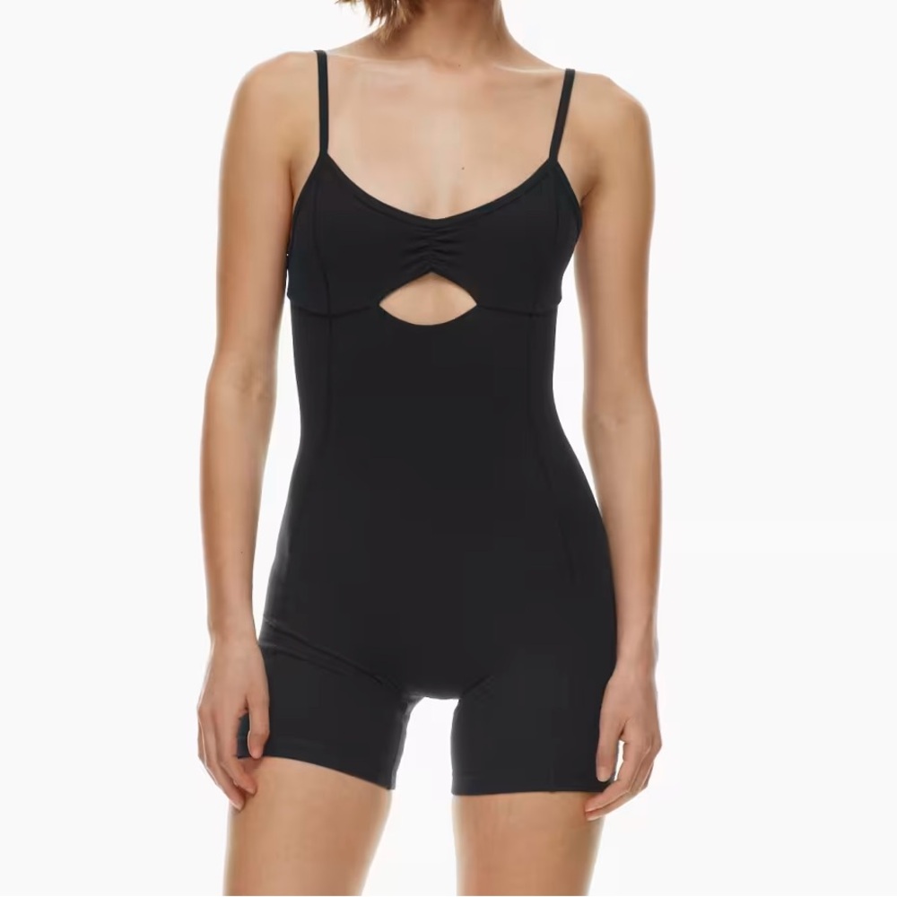 Aritzia Golden BUTTER Upbeat Romper Black XXS